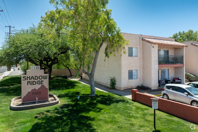 Foto del edificio - Shadow Ridge Apartments