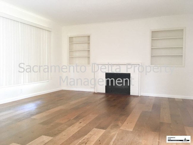 Foto del edificio - 2400 Brentwood Rd