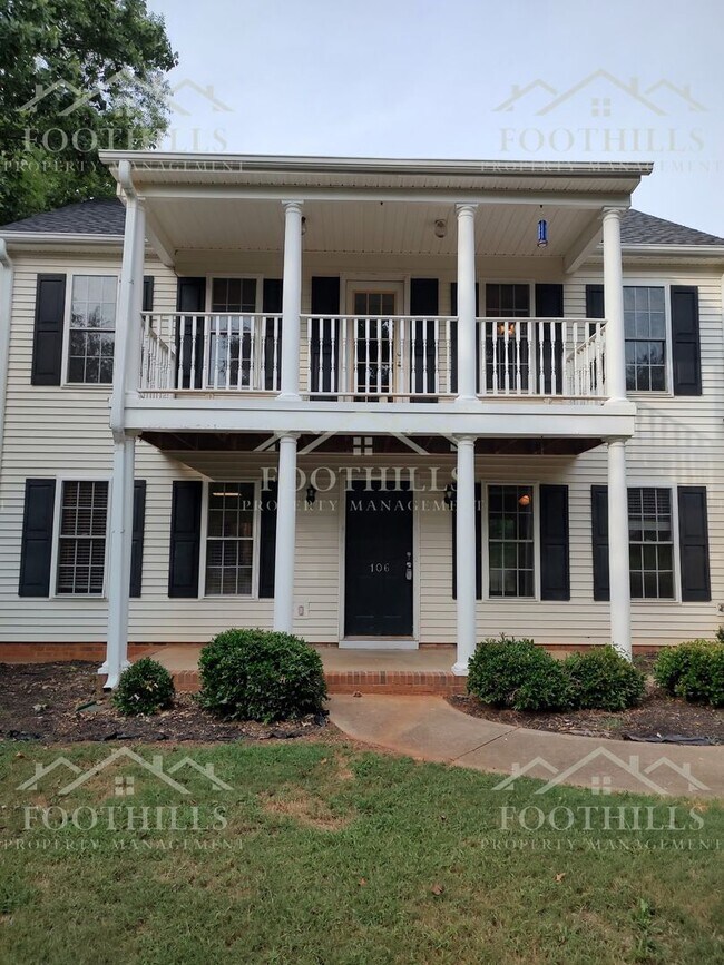 Foto del edificio - 3-Bedroom Home with Scenic Views in Pendle...