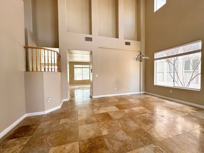 Building Photo - Stunning 2-story single-family house