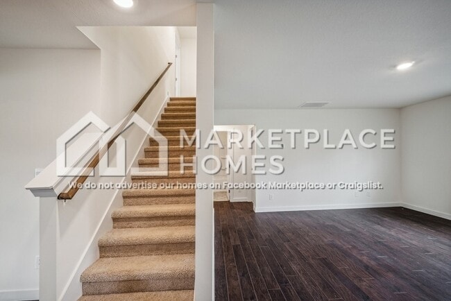 Building Photo - 4146 Hines Ln NE