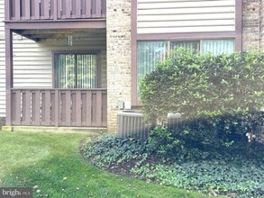 Building Photo - 4805A Aberdeen Dr