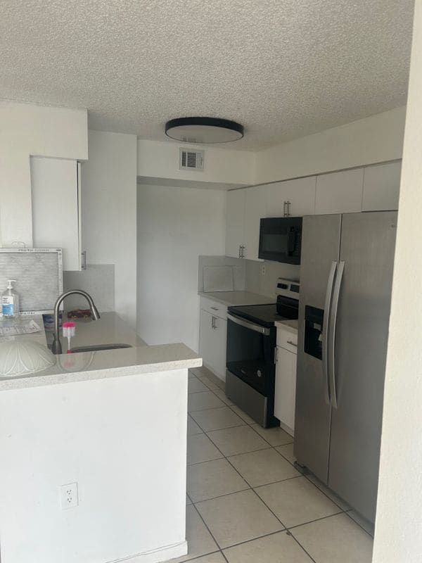 Foto del edificio - 15231 SW 80th St