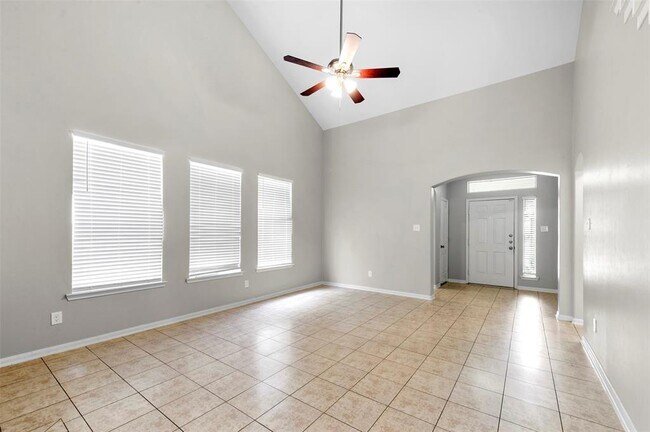 Foto del edificio - 17226 Marquette Point Ln