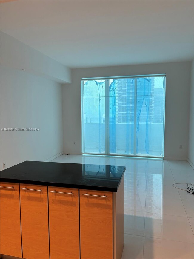 Foto del edificio - 950 Brickell Bay Dr