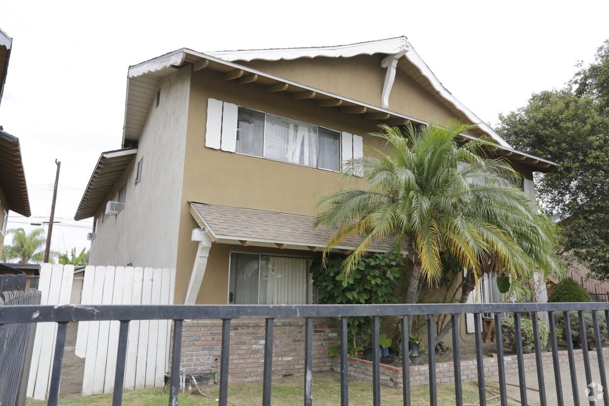 8631 Cerritos Ave, Stanton, CA 90680 Apartments in Stanton, CA