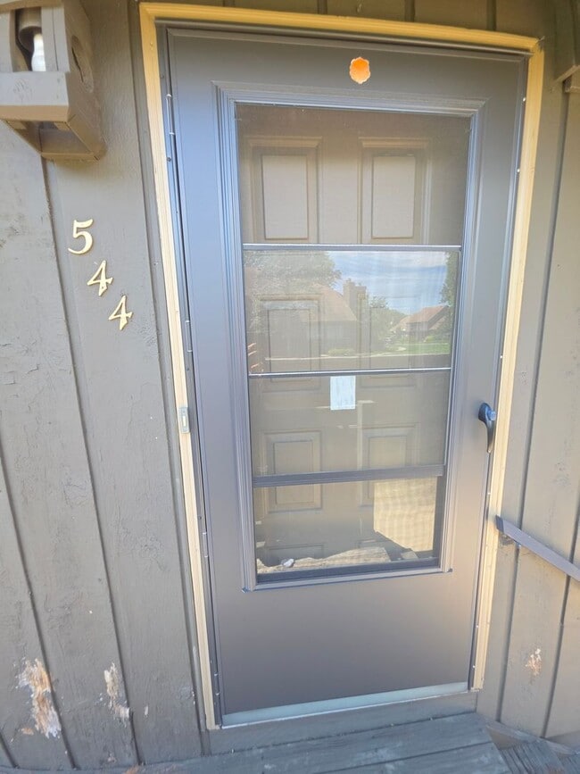 Building Photo - 544 Westgate Dr