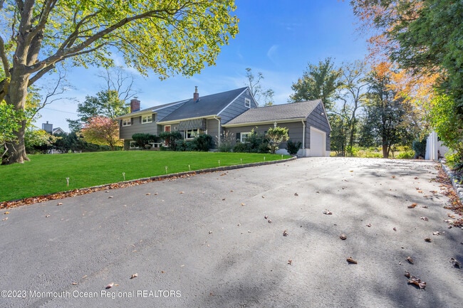 Building Photo - 1305 Allaire Rd