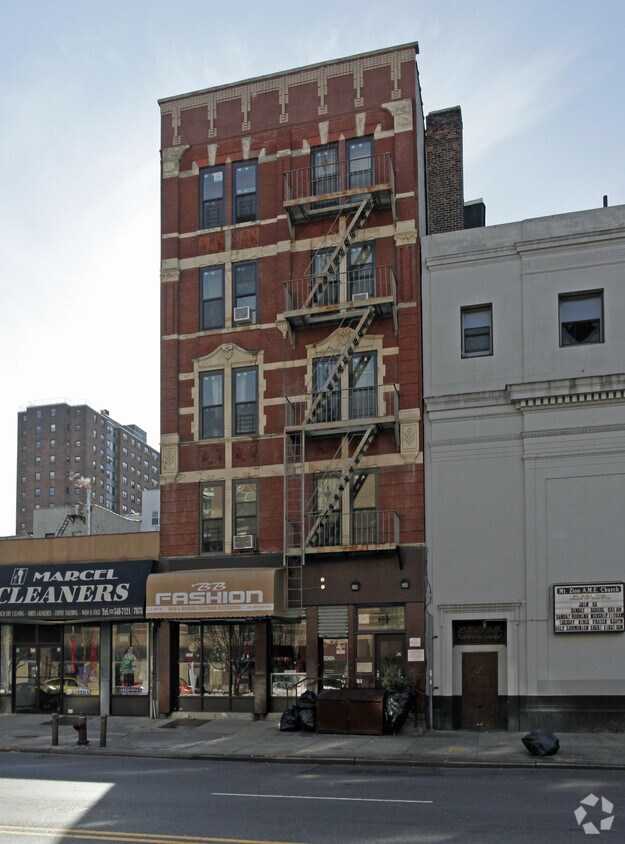 Building Photo - 54 E 116th St