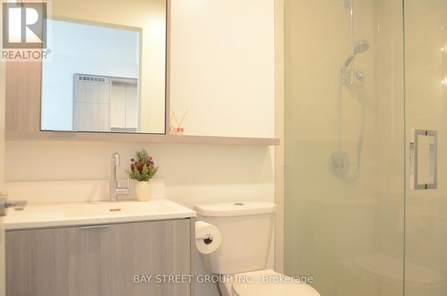 Photo du bâtiment - 6 Greenbriar Rd