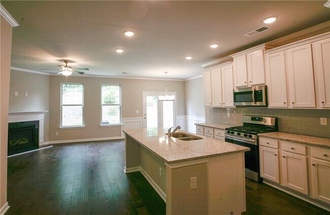 Foto del edificio - 2948 Wild Laurel Ct