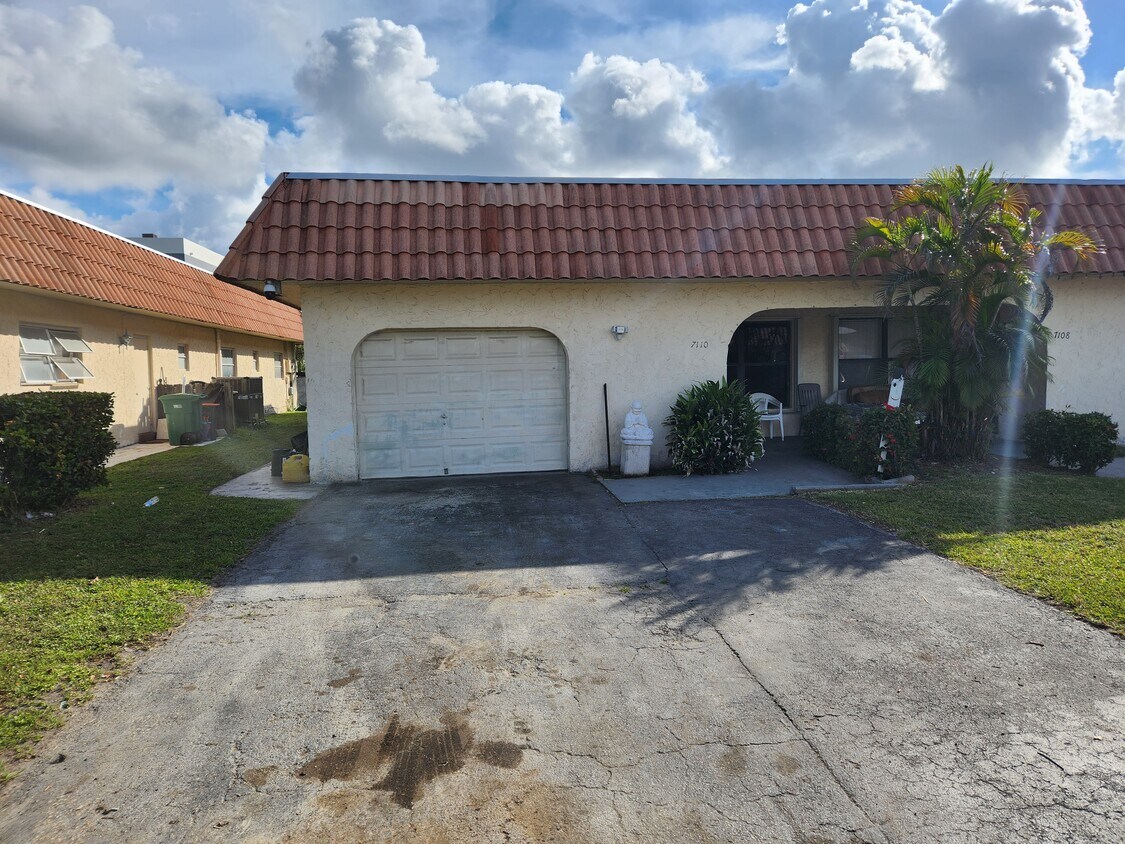 7110 NW 78th Ave, Tamarac, FL 33321 Townhome Rentals in Tamarac FL