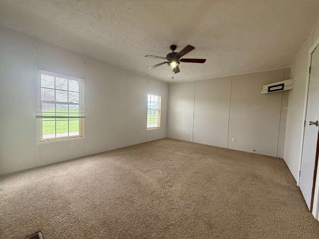 Building Photo - 3BR/2BA Home in Adairville. Beautiful Country Setting