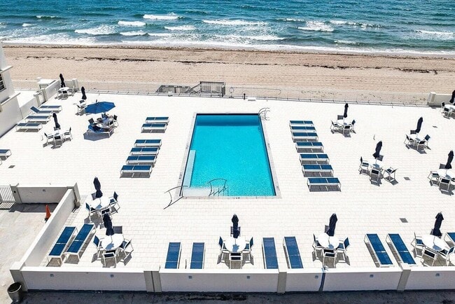 Building Photo - 4505 S Ocean Blvd