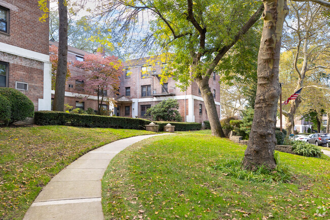 Foto del edificio - Great Neck Terrace Apartments