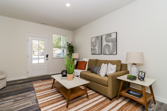 Building Photo - 929 Ranchero St