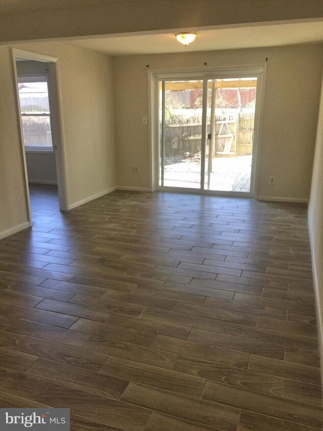 Foto principal - 12348 Woodlawn Ct