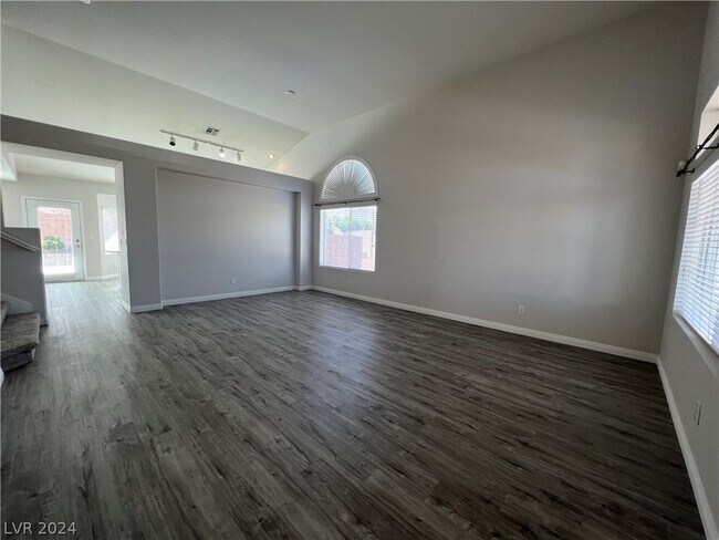 Foto del edificio - 1395 Winter Solstice Ave