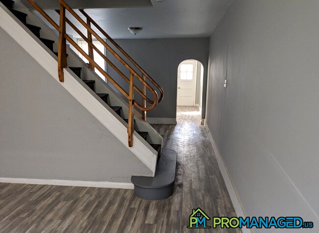 Foto del edificio - 7128 Edmund St