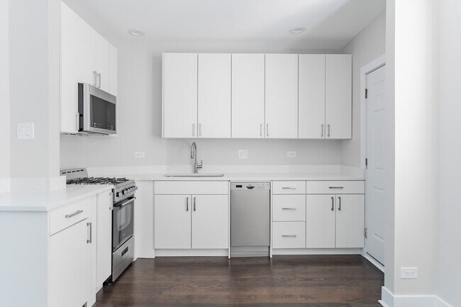 Foto del edificio - 5066 N Wolcott Ave