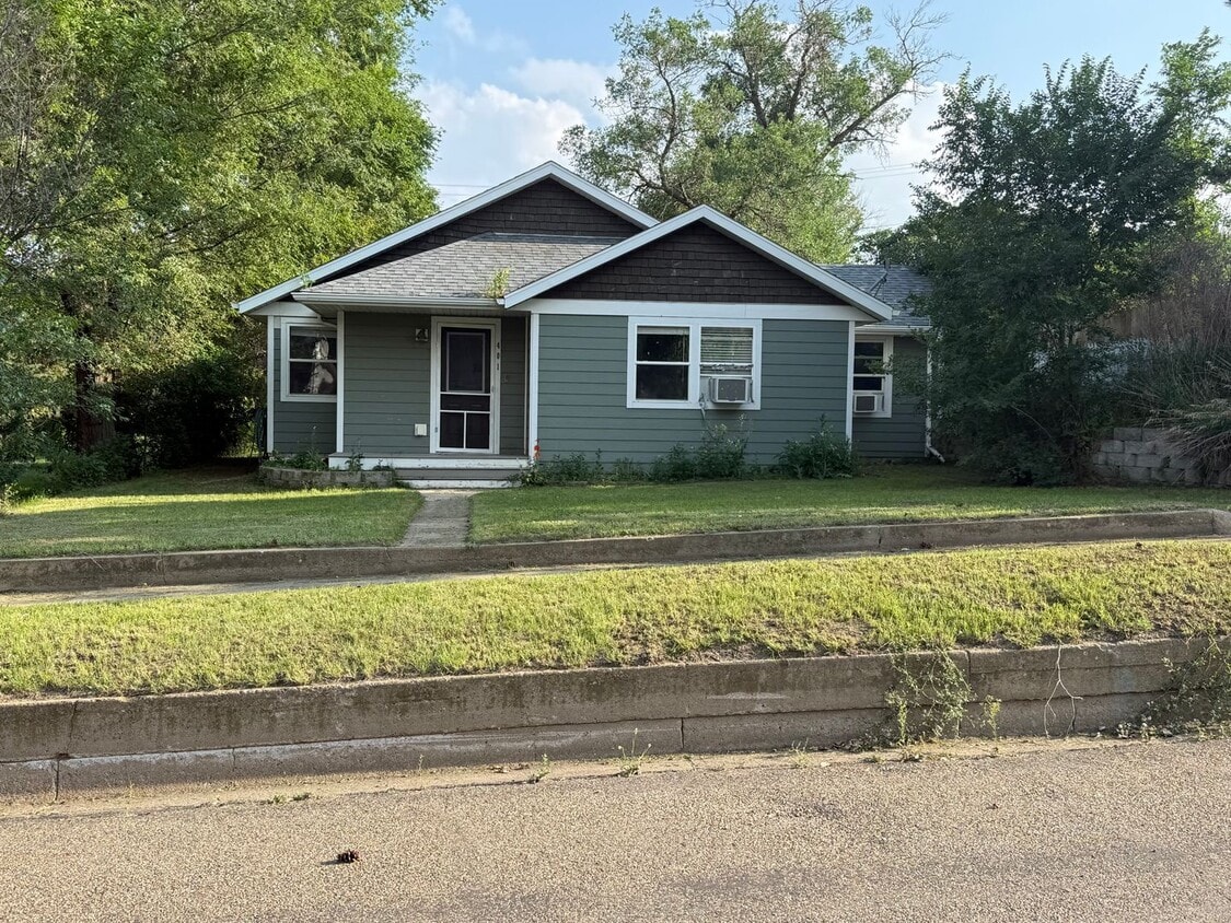 Primary Photo - Single family home NOW AVAILABLE!