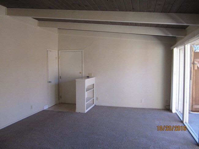 Building Photo - 680 Morse Ave