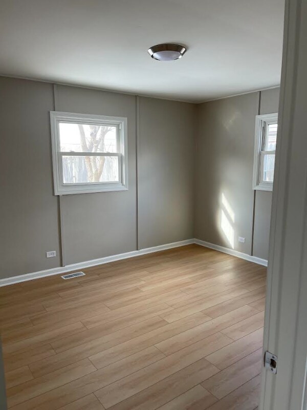 Foto del edificio - 22340 Chappel Ave