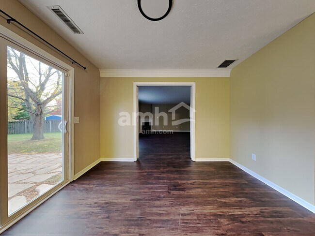 Foto del edificio - 10755 Talisman Dr