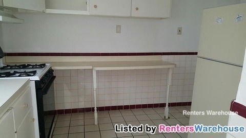 Building Photo - 8808 Wiedle Pl