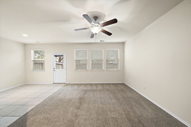 Building Photo - 3315 Victorian Manor Ln