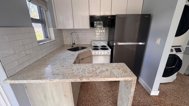 Foto del edificio - 1116 NE 16th Terrace