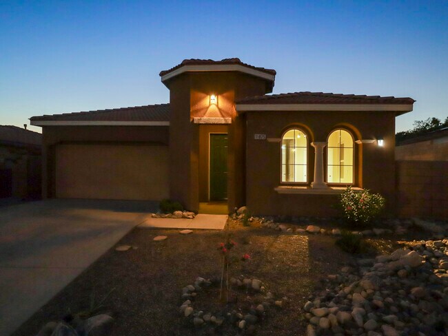 Frente - 11875 Morning Star Dr