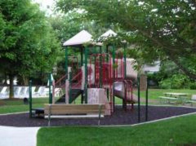 Building Photo - 65 Brookside Ln