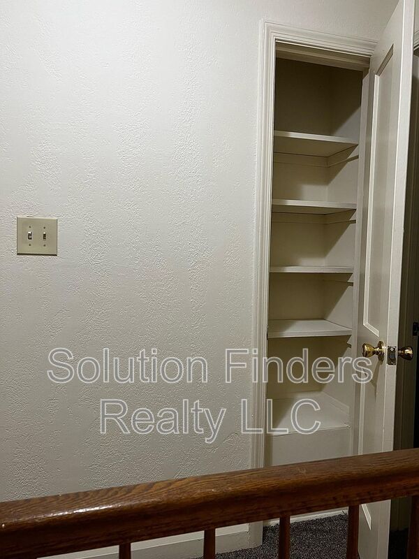 Building Photo - 408 Trappe Rd