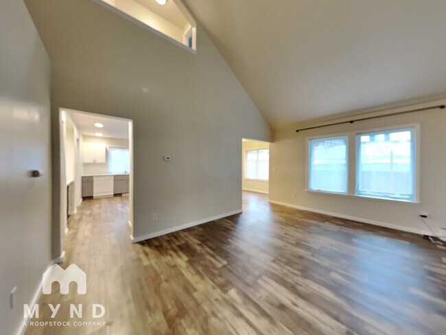 Building Photo - 13523 5th Ave Ct S
