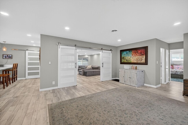 Foto del edificio - 1570 NE 30th Pl