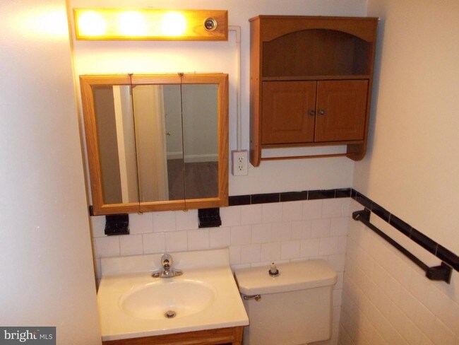 Foto del edificio - 2830 Topaz Rd