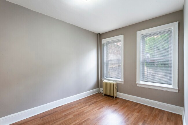 Building Photo - 54 Linden Ave