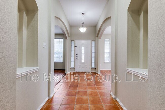 Foto del edificio - 4511 Julian Dr