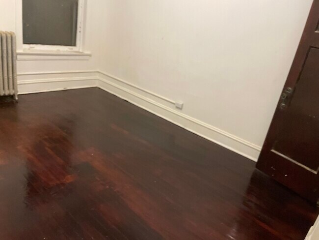 Foto del edificio - 7014 S Oglesby Ave