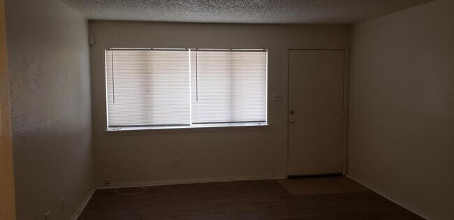 Building Photo - 1657 D Street