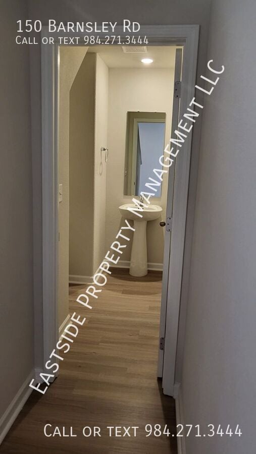 Building Photo - 150 Barnsley Rd