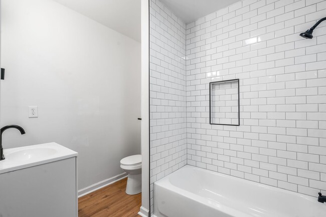 Building Photo - Charming 4-Bedroom Haven in McKees Rocks: ...