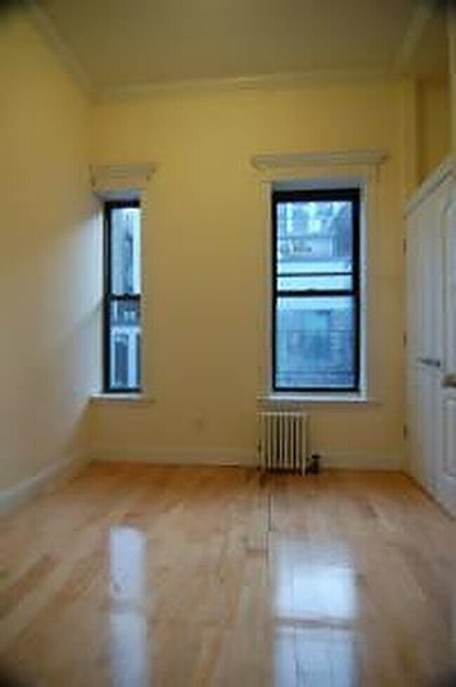 Building Photo - East 18th Street