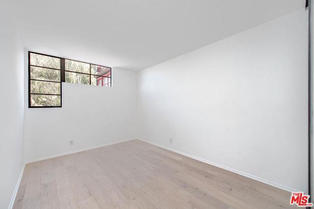 Foto del edificio - 29235 Heathercliff Rd