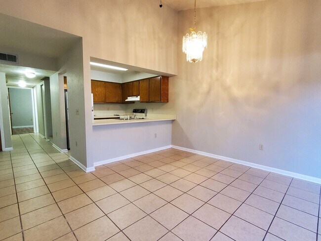 Building Photo - For Rent, 2 bed 2 bath townhouse in Marchwood