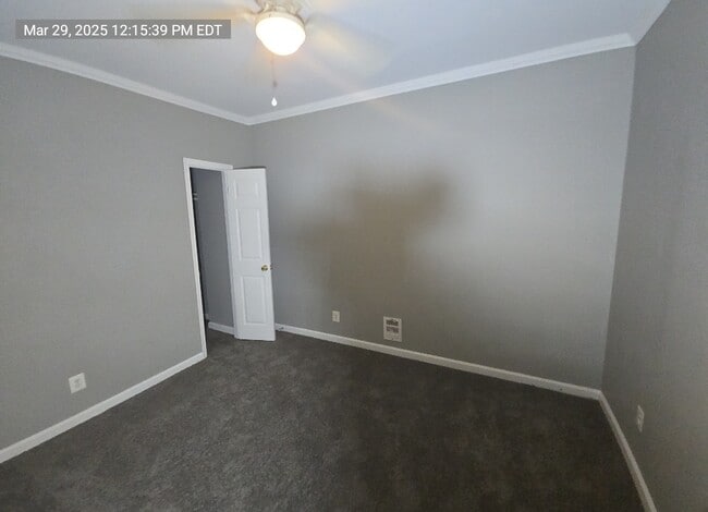 Building Photo - 2112 Sidney Ave