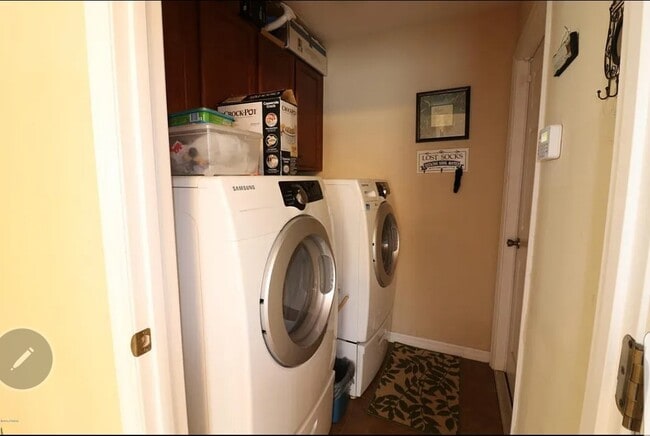 Photo - 8 Tuscany Bend St House