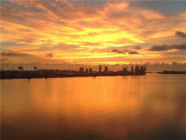 Foto del edificio - 770 Claughton Island Dr