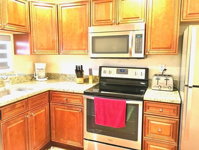 Foto del edificio - 8980 S Hollybrook Blvd